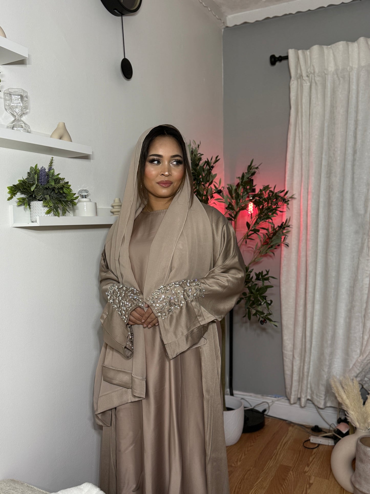Azara In beige