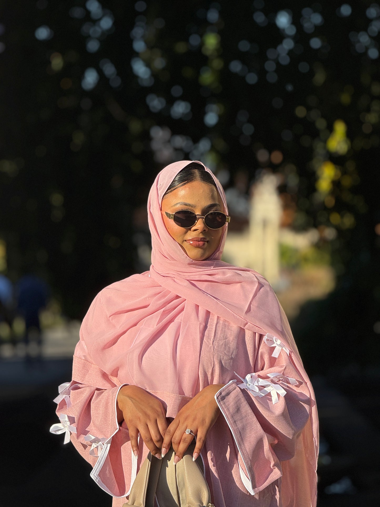 Coquette abaya