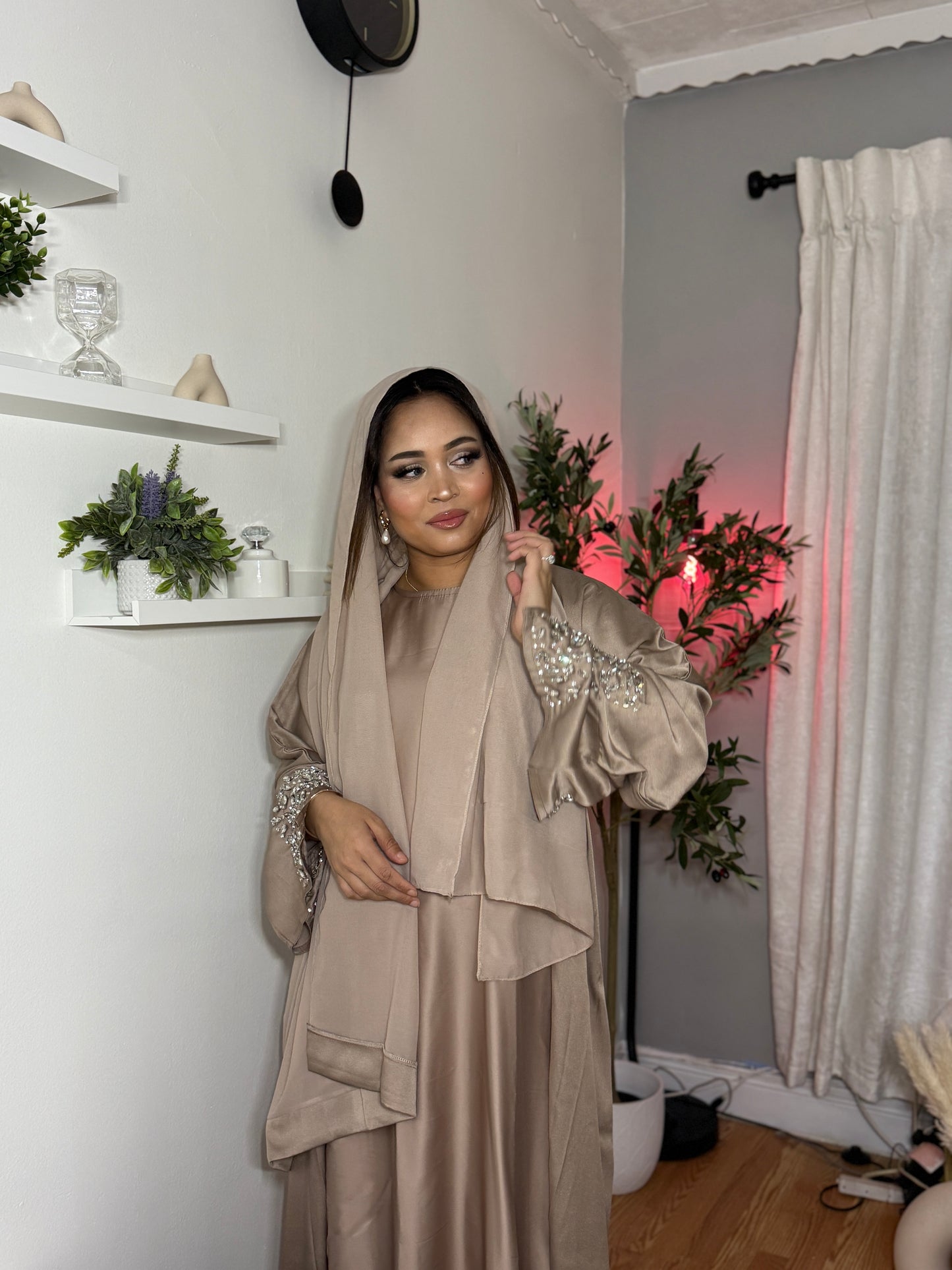 Azara In beige