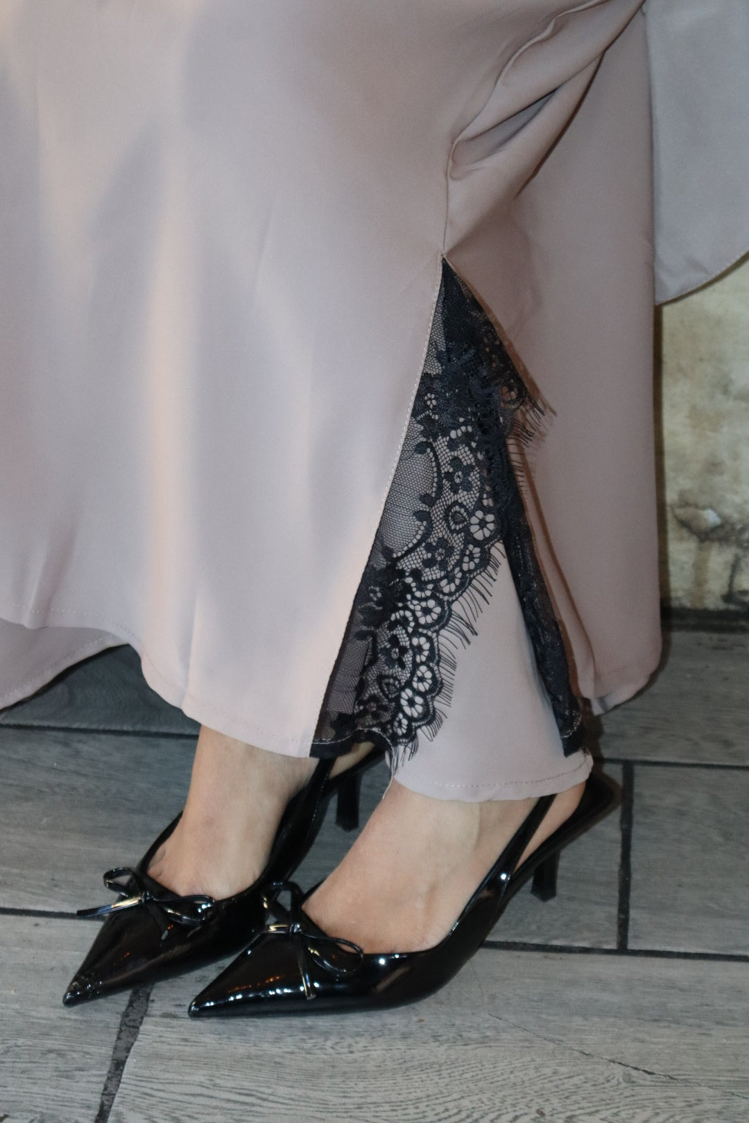 Safa lace abaya