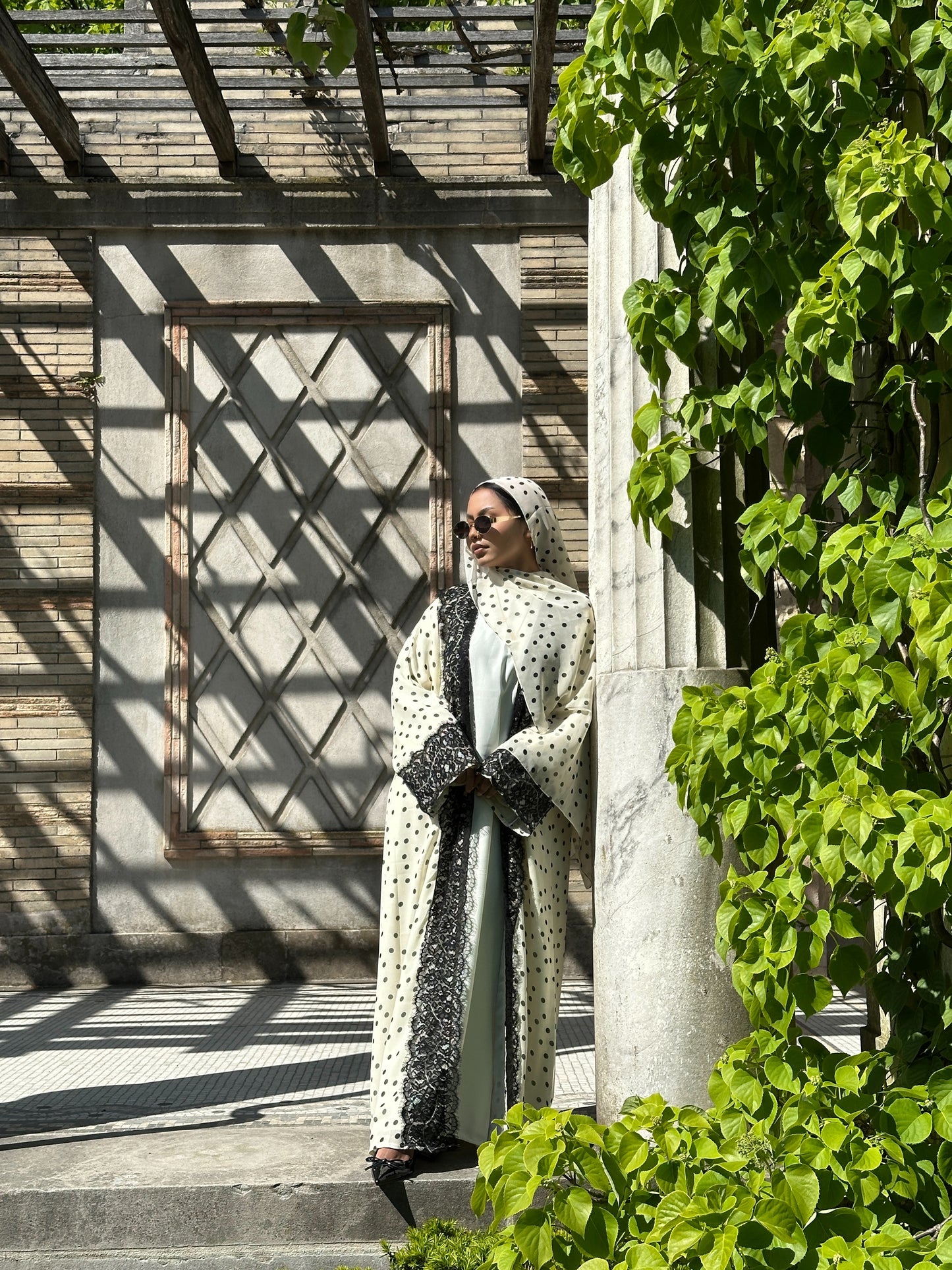 Lace polka dot abaya