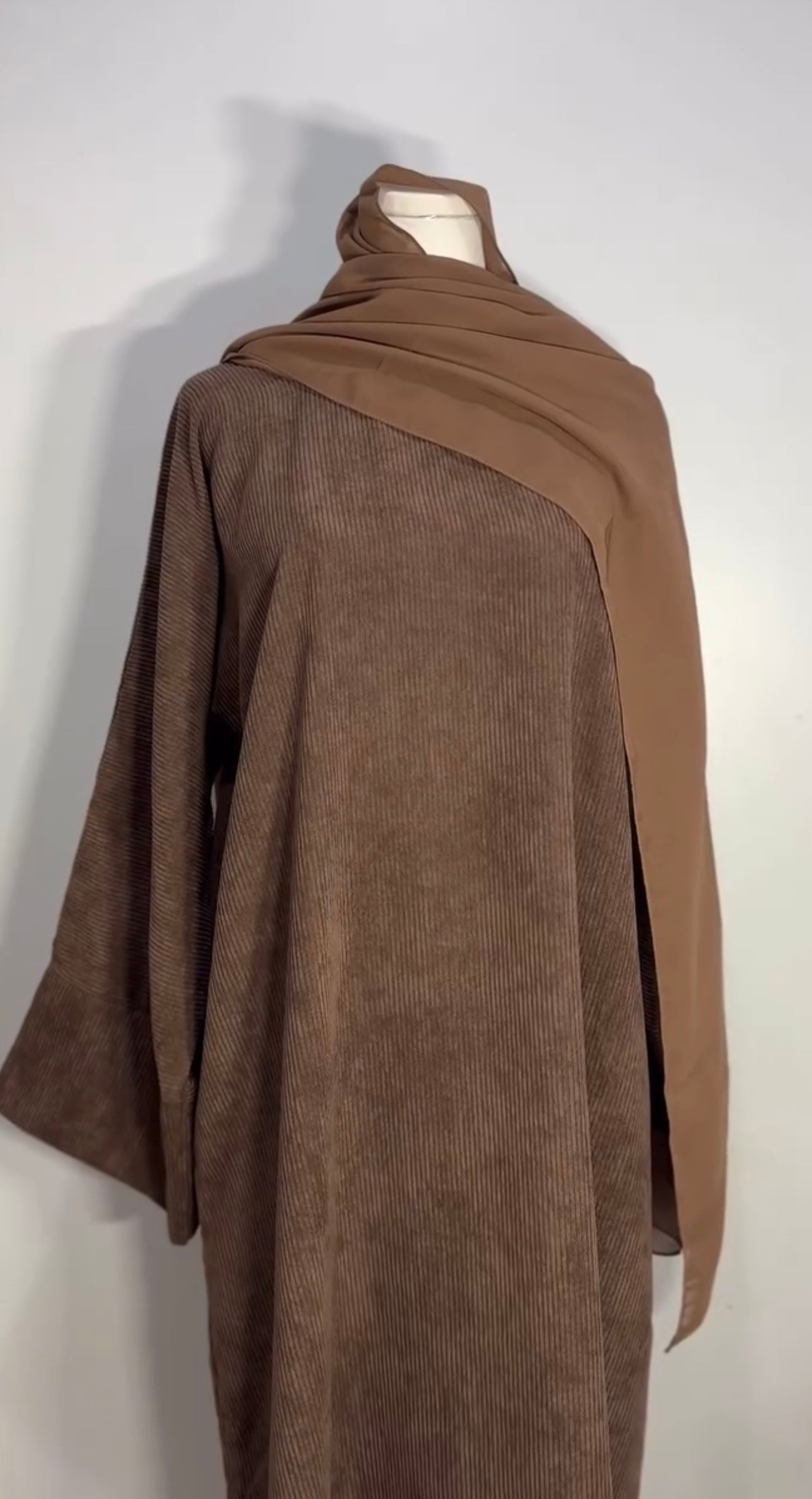 Closed corduroy winter abaya